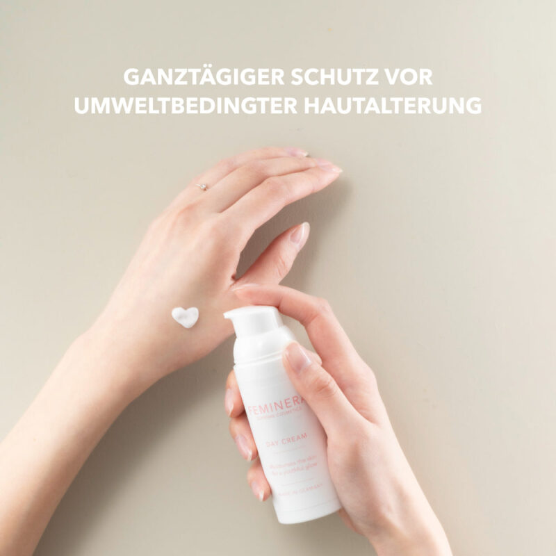 Vicuno Hyaluronic Day Cream - Image 2